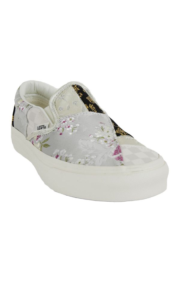 (JMH8L8) Brocade Classic Slip-On Shoes - Patchwork True White For Sale