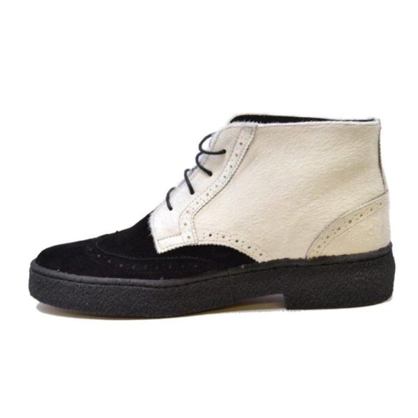 British Walkers Pony and Baby Lama Men s Black and White Skin Online Sale