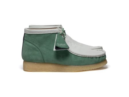 Clarks Originals Wallabee Boots Varsity Pack VCY Men s Green and White Leather 26165078 For Discount